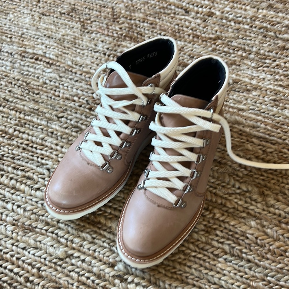 Nisolo boots, size 7, never worn.